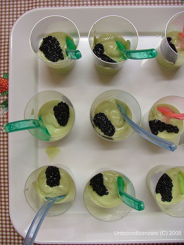 Crema fredda di avocado e uova di lompo of Daniele - Recipefy