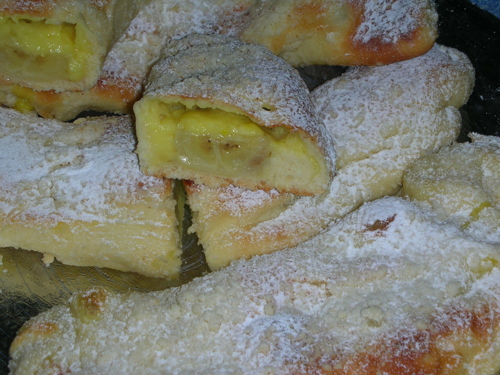 PANINI RIPIENI DI BANANE E CREMA PASTICCERA de Alfy - Recipefy