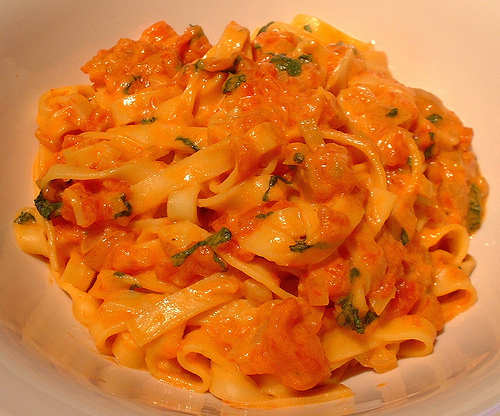 Vodka Cream Pasta di Gina Rossi Diece - Recipefy