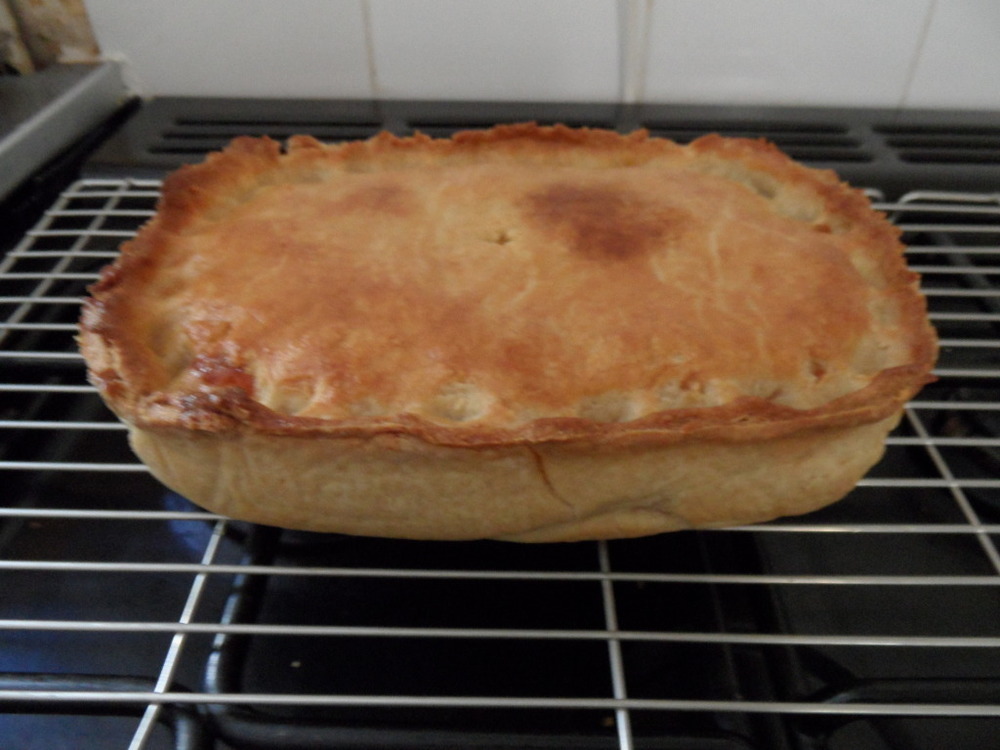Cheese & Onion Pie di Donna Roberts - Recipefy