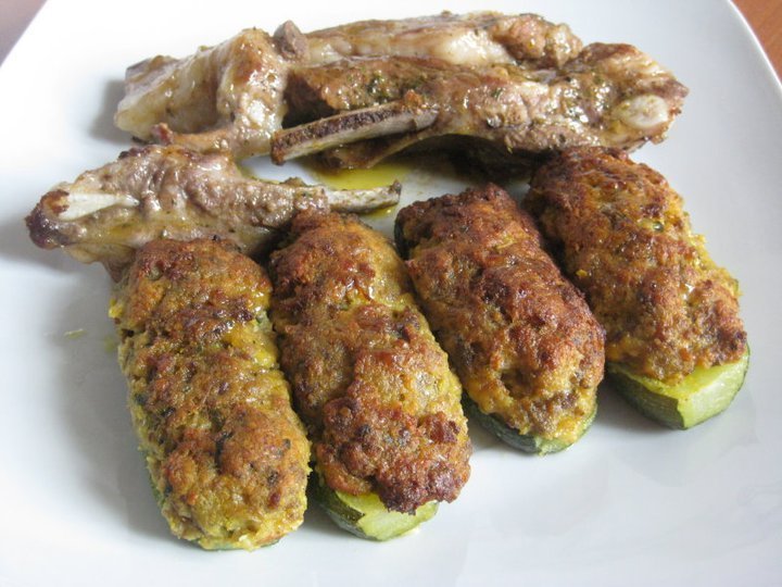 PUNTINE DI MAIALE CON ZUCCHINE RIPIENE de Passione x il Gusto..di Sabrina - Recipefy