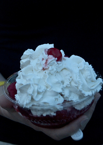Strawberry Shortbread Sundae of debsxx - Recipefy