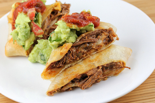 Beef Chimichangas Recipe di Lisa Evanoff - Recipefy
