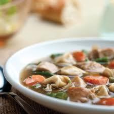 Chicken and Veggie Tortellini Soup (Slow Cooker) de Amy Dotson - Recipefy