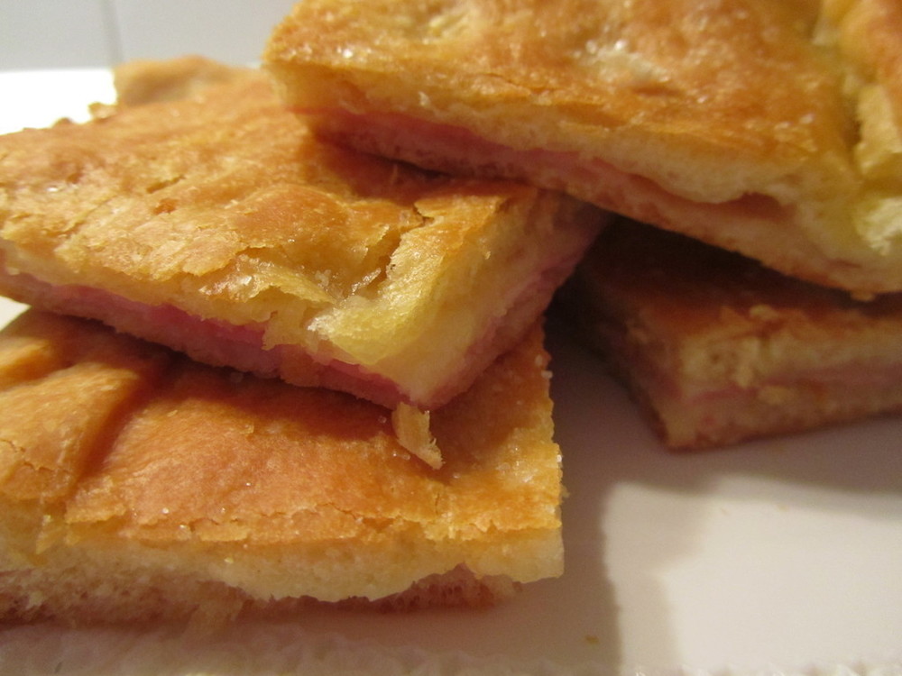 Focaccia al formaggio e prosciutto cotto of Vera - Recipefy