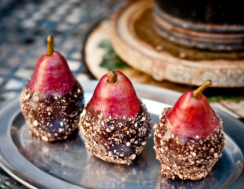 Pears with Cacao Ganach and Cinnamon de Jasmine DK Shepard - Recipefy