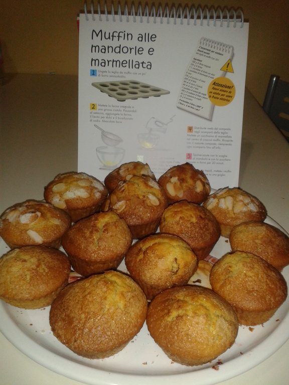 Muffin alle mandorle e marmellata/nutella de Vittoria Rossetti - Recipefy