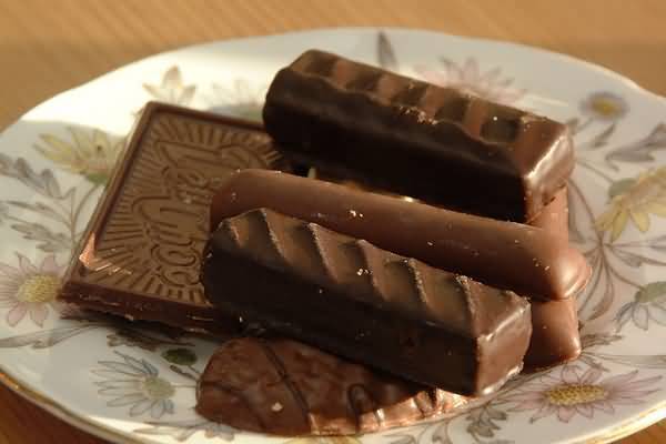Chocolate Biscuit Cake di KieranWeightman - Recipefy