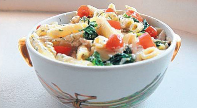 Pasta with Goat Cheese and Greens of New Mexico Farmers' Marketing Association - Recipefy
