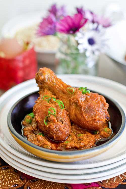 Ayam Masak Merah (Chicken in Spicy Tomato Sauce) de Azzrinna Kadri - Recipefy