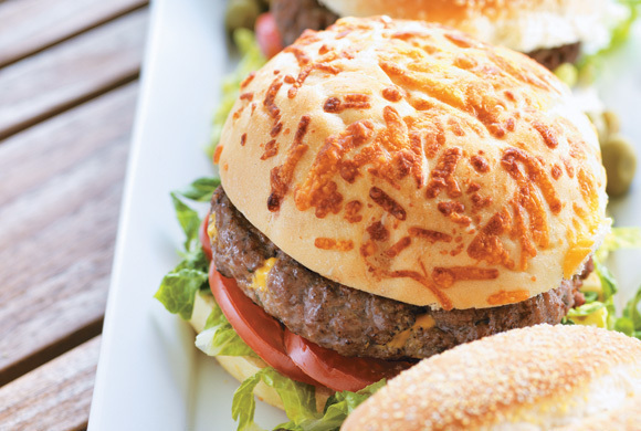 Stuffed Beef and Cheddar Burgers of Jon Swarey - Recipefy