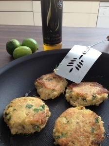 Quick Salmon, Coriander & Chilli Fishcakes de Julie Elliott - Recipefy