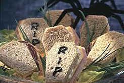 sandwich halloween con bocas de mar of mari carmen arroyo - Recipefy