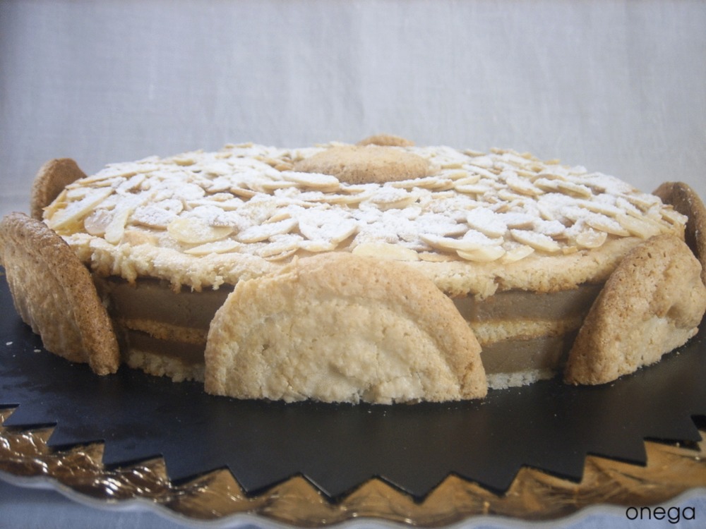 Dacquoise de almendra of Jose Galvan del Campo - Recipefy