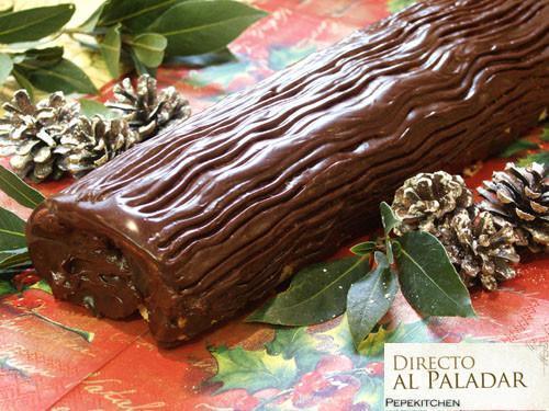 TRONCO DE NAVIDAD DE CHOCOLATE Y RELLENO DE CREMA of María Fdez Mangas - Recipefy
