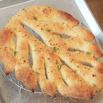 FOUGASSE. (masa de pan blanca de Richard Bertinet). (chapata, baguette) of Cati Ballesta - Recipefy