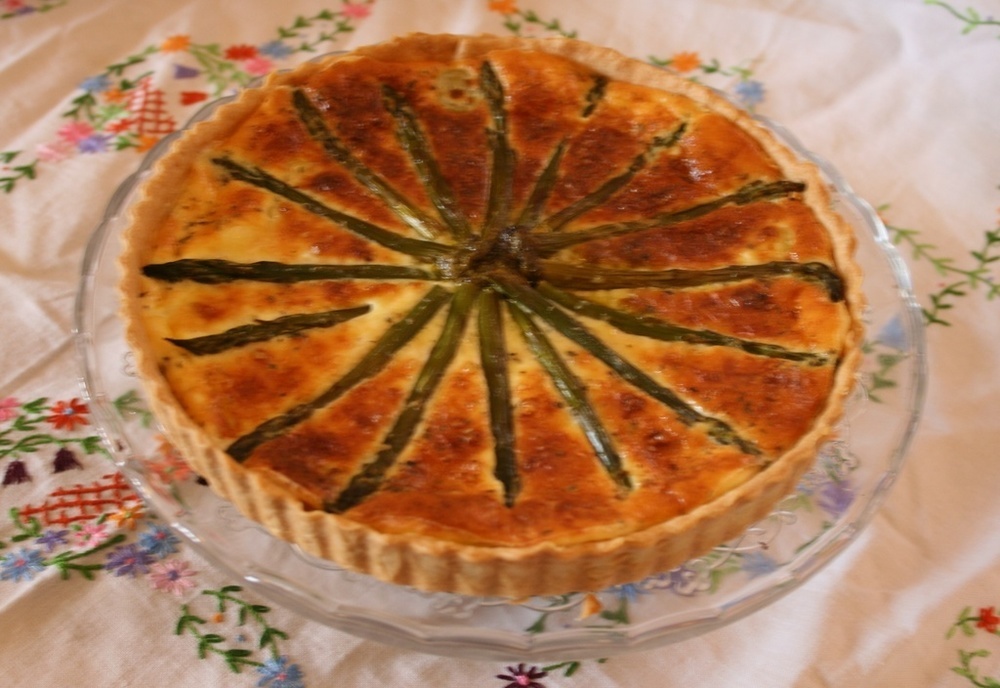 Asparagus and Leek Quiche de Sarah Holmes - Recipefy