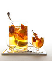 White Lightning Sangria Recipe (recommended by Cheryl) de Renee Sumby - Recipefy