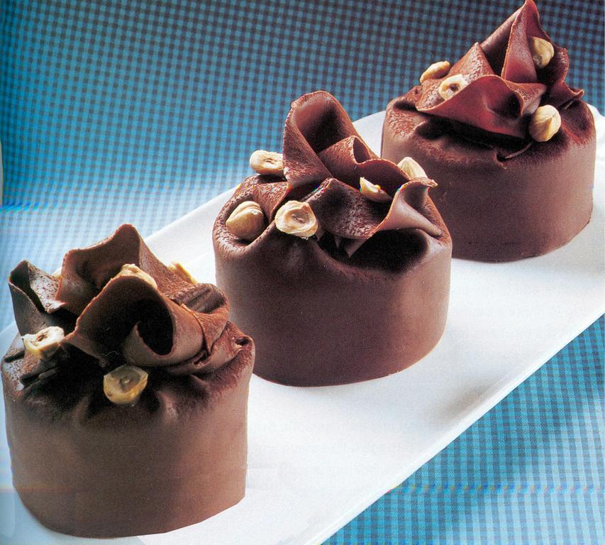Cremoso de praliné y chocolate of Ángeles Rodríguez Medina - Recipefy