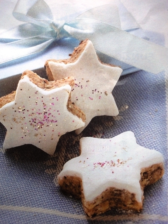 Stelline glassate alla cannella di Diana - Recipefy