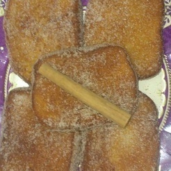 TORRIJAS DE LECHE CON AZÚCAR Y CANELA of Dexter Jay Stevens - Recipefy