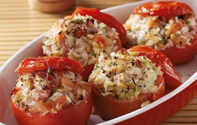 Neapolitan Tomatoes Stuffed With Rice - Pomodori col Riso de Rosa Lanzillotti - Recipefy