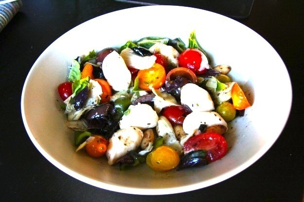 Insalata Caprese Recipe - Mozzarella and Tomato Salad de Rosa Lanzillotti - Recipefy