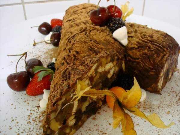 Tronco de Natal de castanhas e chocolate of Receitas Equilibrium - Recipefy