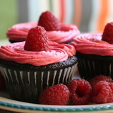 2800137449_http-upload-wikimedia-org-wikipedia-commons-d-da-chocolate_cupcakes_with_raspberry_buttercream-jpg%7d