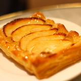 Http-upload-wikimedia-org-wikipedia-commons-6-6f-tarta_de_manzana_en_barcelona-jpg