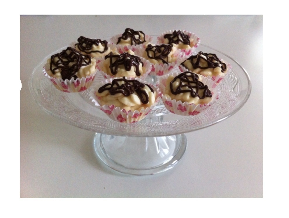 Pasticcini di cioccolato bianco e riso soffiato of Eleonora Michielan - Recipefy