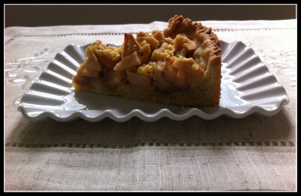 Crostata di mele con crumble alle nocciole of Eleonora Michielan - Recipefy