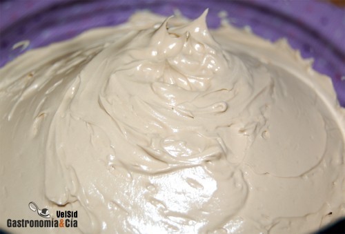 CREMA DE MANTEQUILLA(BUTTERCREAM) di CRISTIAN - Recipefy
