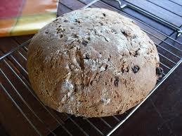 PAN DE TRIGO, CENTENO, PASAS Y NUECES. of evelin - Recipefy