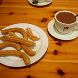 Http-upload-wikimedia-org-wikipedia-commons-8-85-chocolate_with_churros-jpg