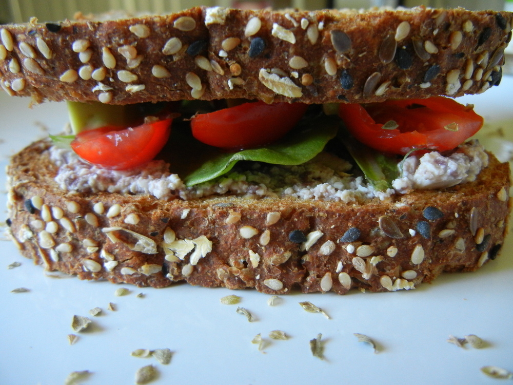 Tofu Olives and Tomato Sandwich with Avocado and Spinach of Veganbond Wife - Recipefy