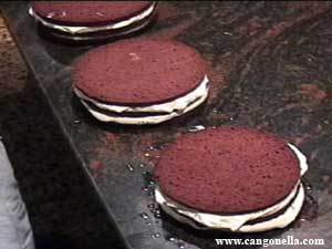 BIZCOCHO DE CHOCOLATE CON CEREZAS GRIOTTINES di Ana - Recipefy