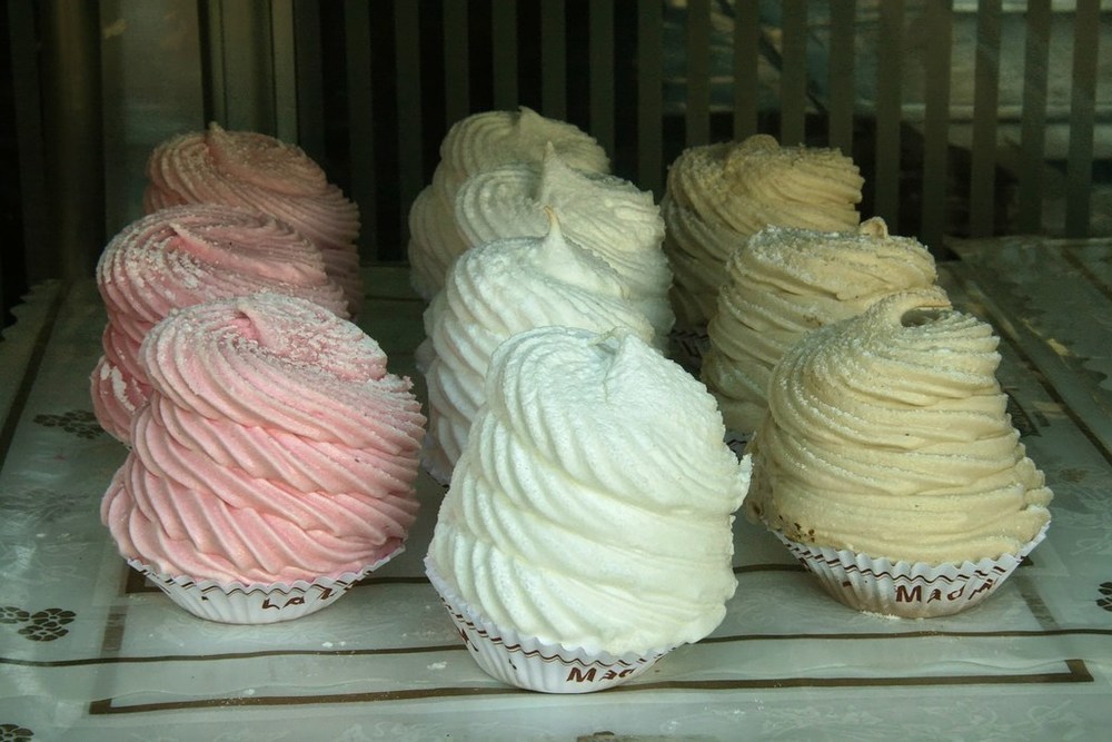 Merengue frances of Antonio Borrallo - Recipefy
