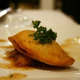 6294596708_http-upload-wikimedia-org-wikipedia-commons-2-26-empanada_gourmet-jpg%7d