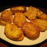 2625780258_http-upload-wikimedia-org-wikipedia-commons-6-6d-torrijas_de_carnaval-jpg%7d