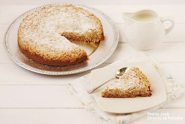 Pastel con streusel de manzana of Angel Romero - Recipefy