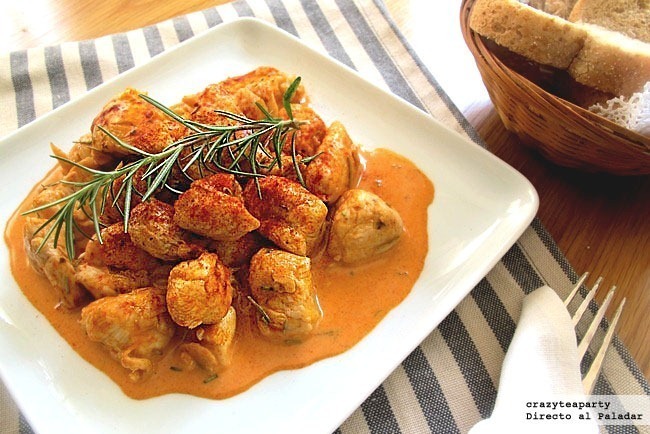 Pollo cremoso al pimentón de la vera de Angel Romero - Recipefy