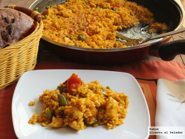 Arroz moruno de pollo y pimientos con especias marroquies de Angel Romero - Recipefy