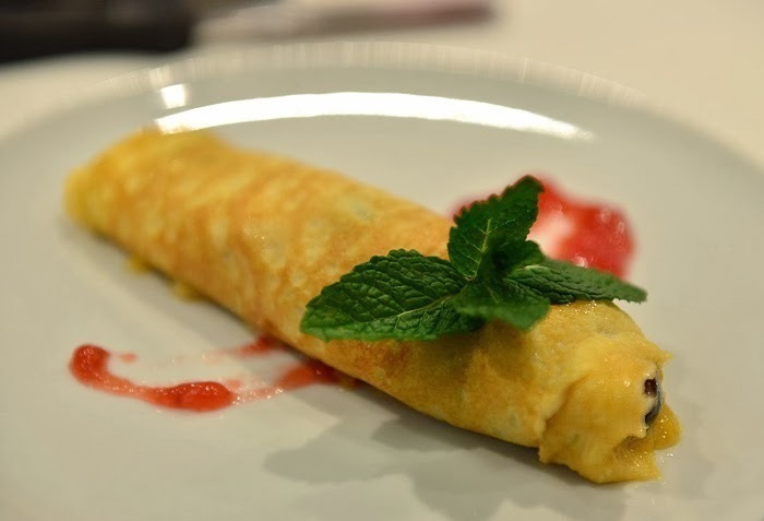 Crepas Suzette con helado de Vainilla y salsa de mantequilla de naranja of Mónica Sánchez - Recipefy