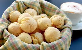 Brazilski sirovi kruhki (Pao de Queijo) de urshy - Recipefy