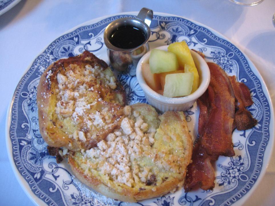 Macademia Nut French Toast de Schalene Dagutis - Recipefy