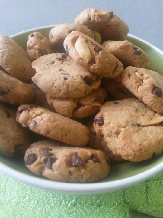 Cookies alle arachidi e gocce di cioccolato di Valentina - Recipefy
