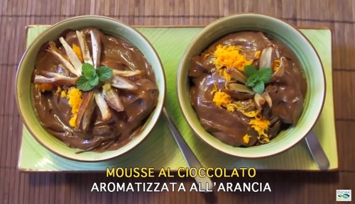 Mousse al cioccolato - Ricetta Crudista di Valentina - Recipefy