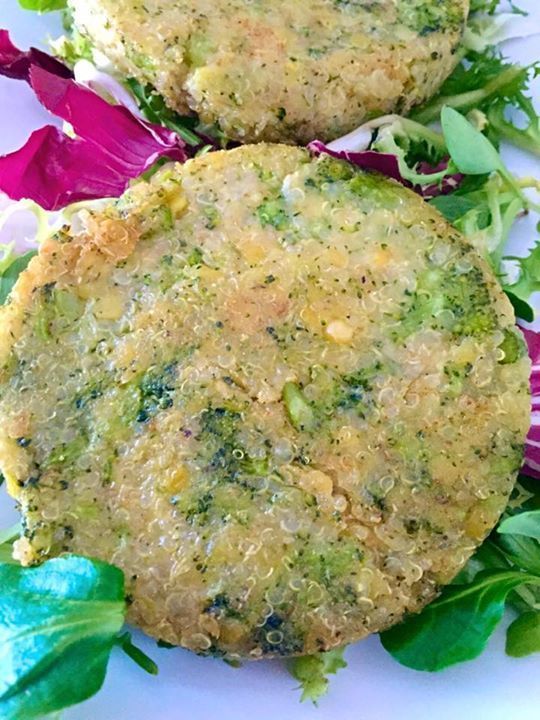 Medaglioni di quinoa,lenticchie rosse e broccoli of Valentina - Recipefy