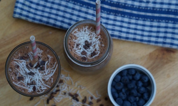 Choc Nut Caramel Coffee Low Sugar Smoothie di Sweeter Life Club - Recipefy